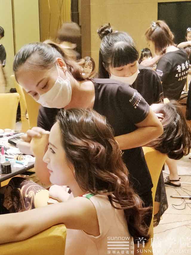 環(huán)球華美大賽彰我中華美業(yè) 首腦學院展現(xiàn)夢想的精彩！