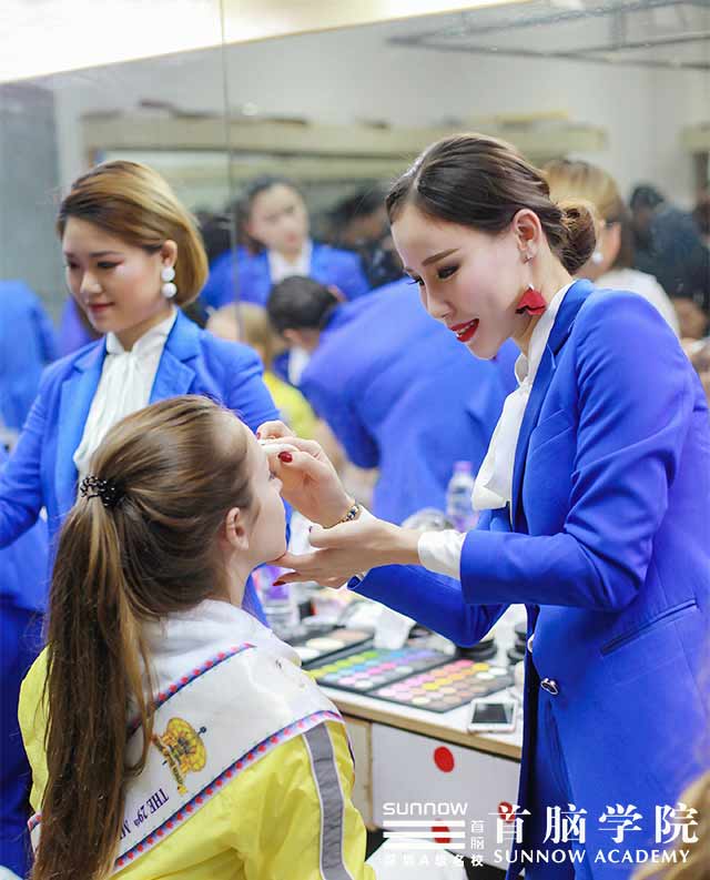 不輸維密！首腦學(xué)院助力第29屆世界模特小姐大賽，讓交流更魅力！