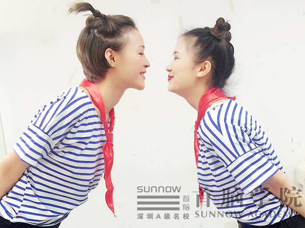 時(shí)光穿越回到童年——首腦學(xué)院化妝派對