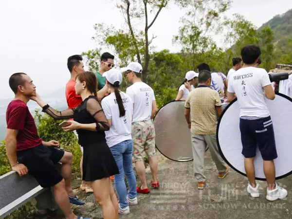 首腦化妝培訓學校為麥卡思化妝造型