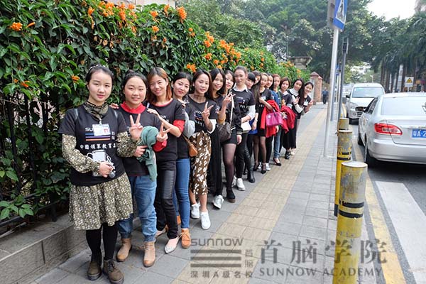 在美容觀摩中成長自我，讓技術(shù)走在最前沿