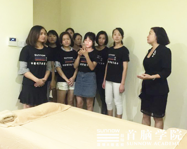 首腦學(xué)院為新力軍開啟舞臺(tái)  在花樣年華里盡情搏擊吧！