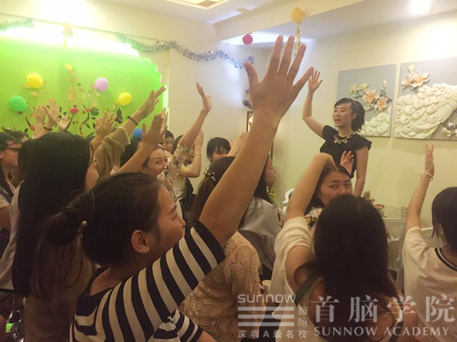 首腦學(xué)院為新力軍開啟舞臺(tái)  在花樣年華里盡情搏擊吧！