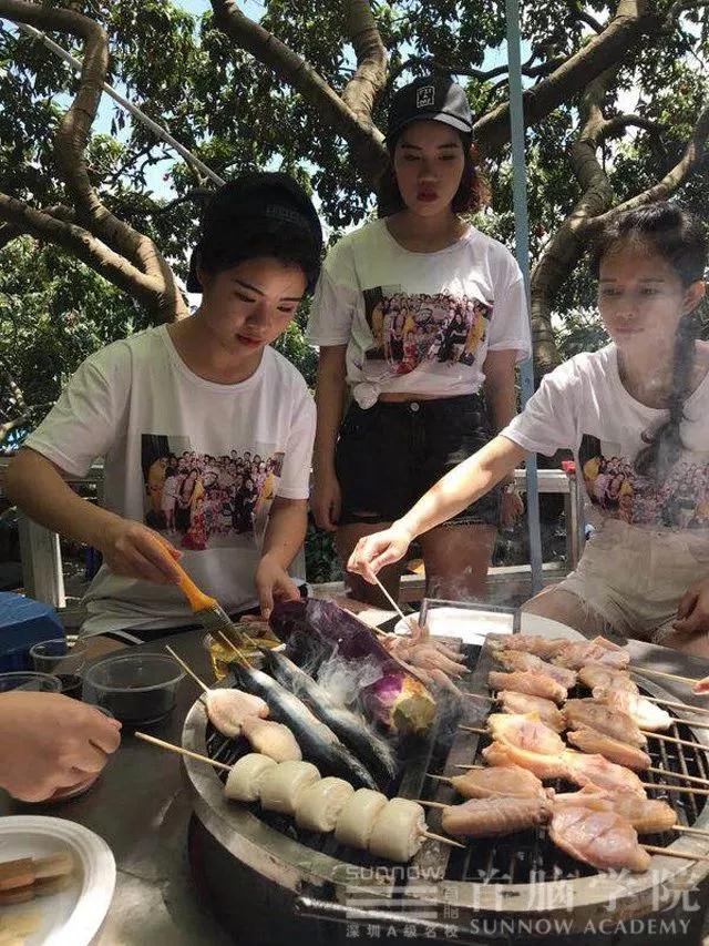 化妝學(xué)校