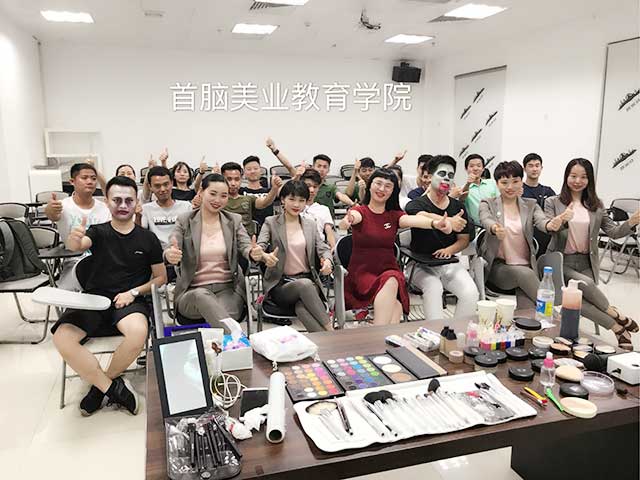 打造最具氣氛狂歡萬圣派對(duì)！