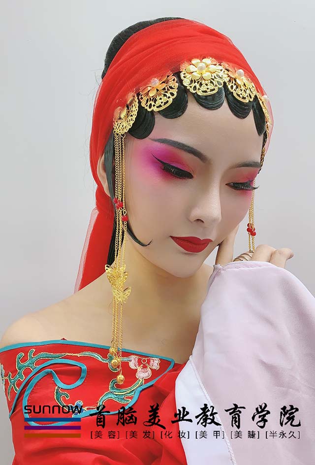 化妝學?；瘖y作品圖