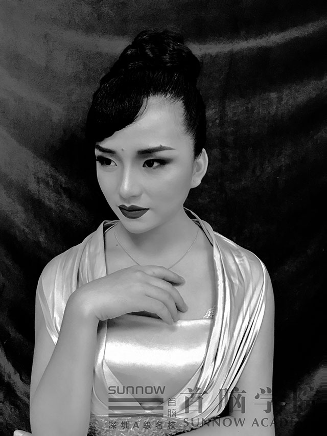 個(gè)人化妝