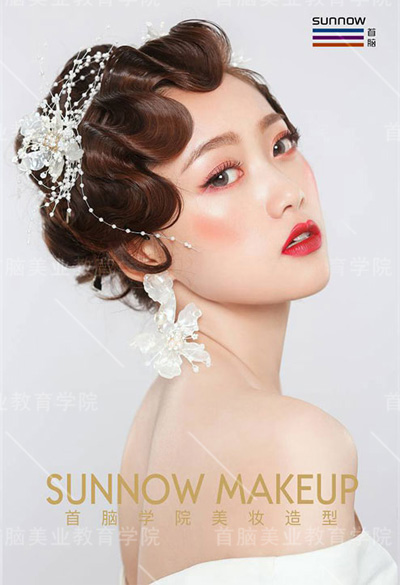 初學(xué)者怎么樣學(xué)好化妝技術(shù)