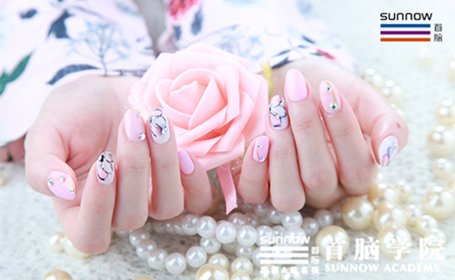 美甲培訓(xùn)學(xué)校要多少錢一個月