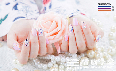 長沙學(xué)美甲