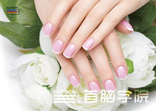 深圳學(xué)美甲