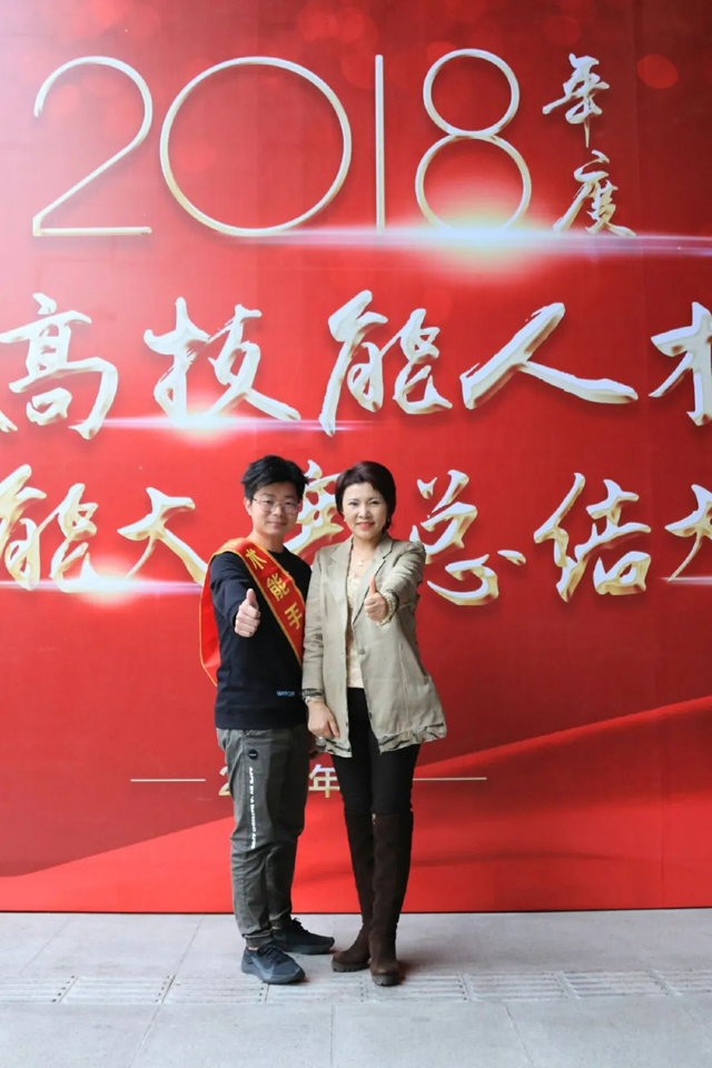 首腦美發(fā)培訓學校